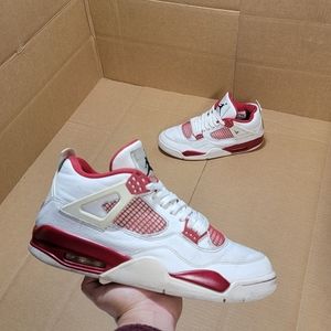 Size 10.5 - Jordan 4 Retro alternate 89 2016